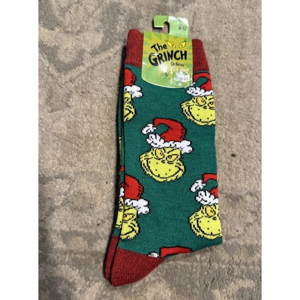 The Grinch Bioworld Christmas Crew Socks Sz‎ 8-10  New